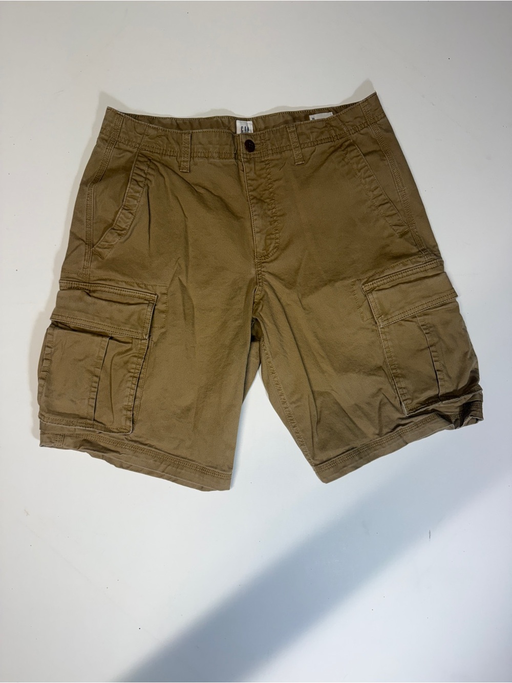 GAP Men's Cargo Shorts in Khaki Brown